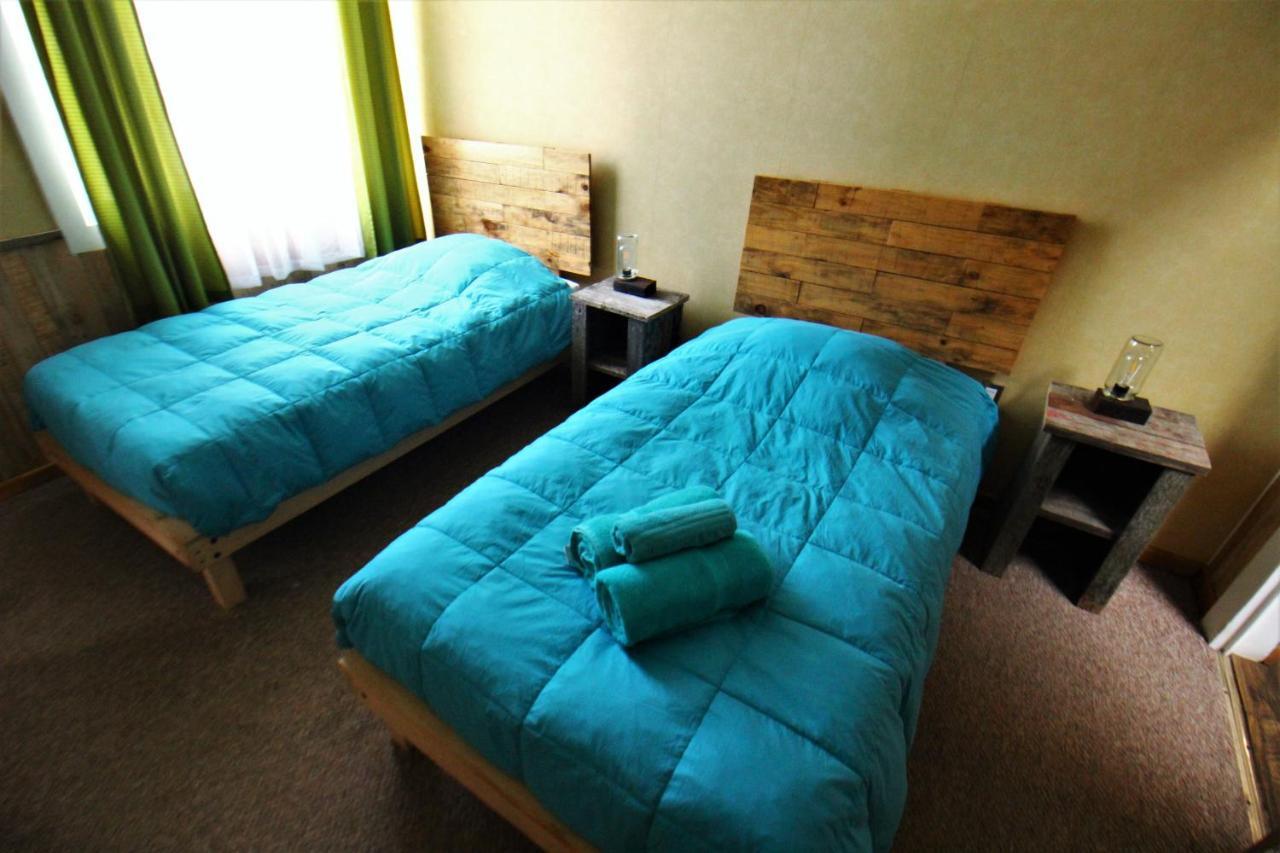 Corner Hostel Puerto Natales Extérieur photo